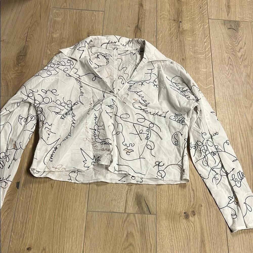 Aritzia Babaton Martin Blouse Cropped Top / 100% Cotton / White with Black Abstr